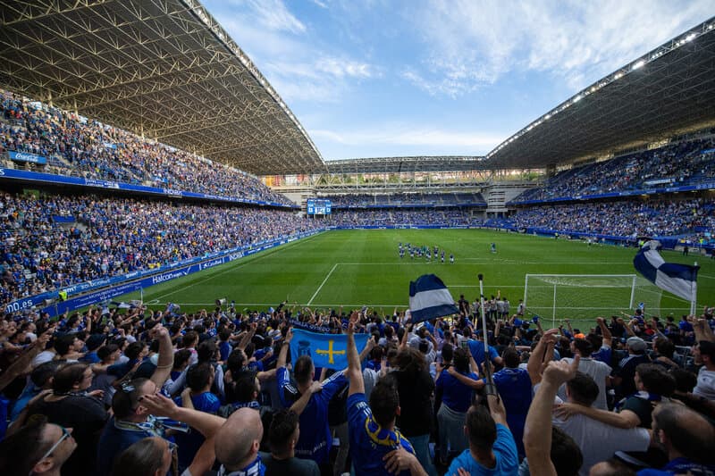 SVĐ Carlos Tartiere với kiến trúc độc đáo