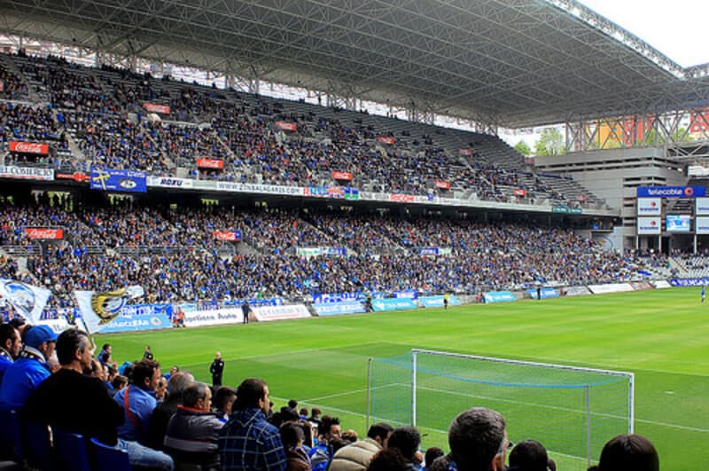 Sức chứa của SVĐ Carlos Tartiere